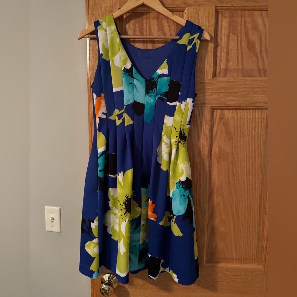 Vince Camuto Blue Floral Scuba Flare Dress 8